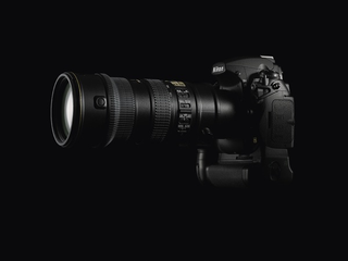 Illustration for article titled Nikon D700 DSLR Official: D3's Big Sensor In a Smaller Body for $2999